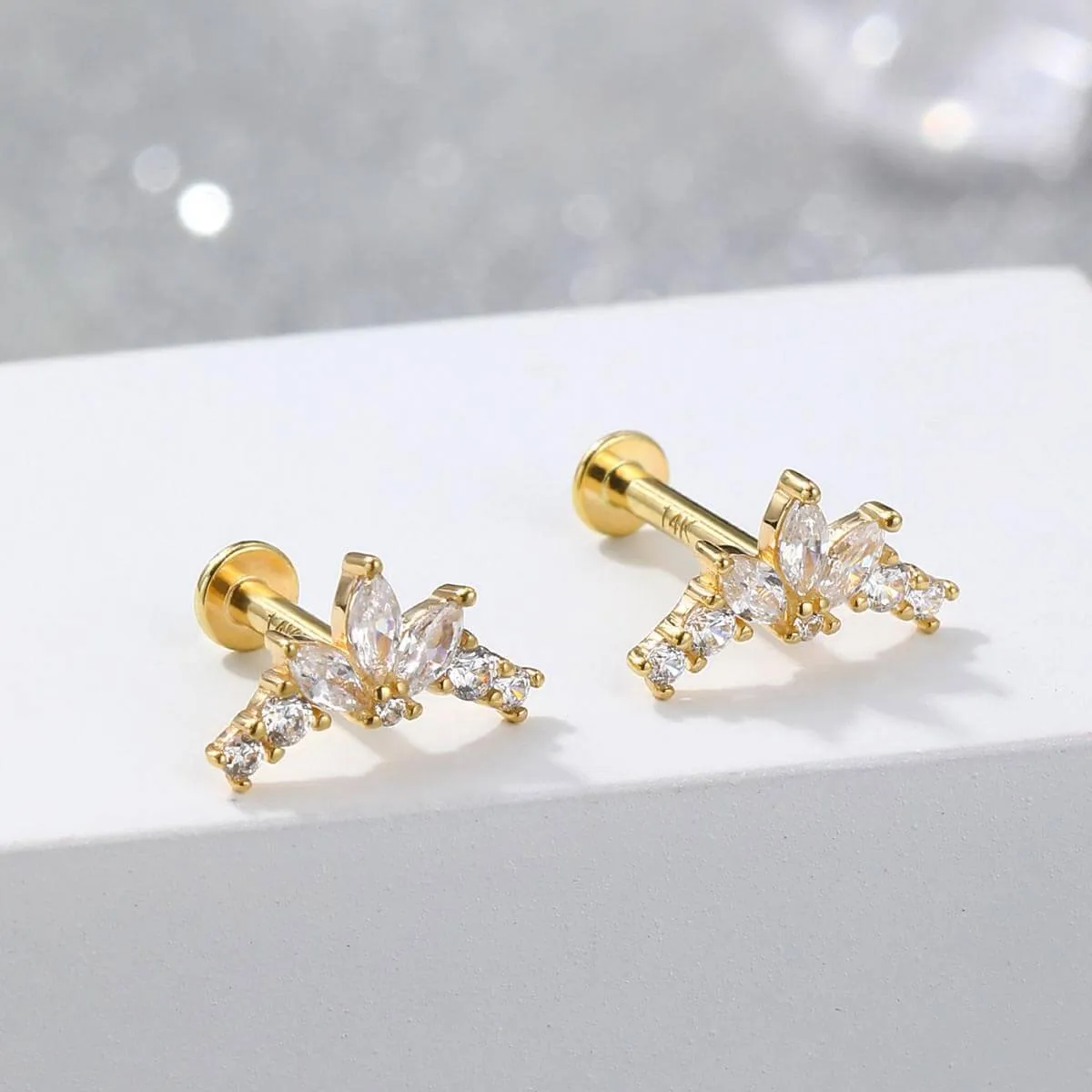 14K Solid Gold 16G Flower Petal CZ Internally Threaded Labret Stud