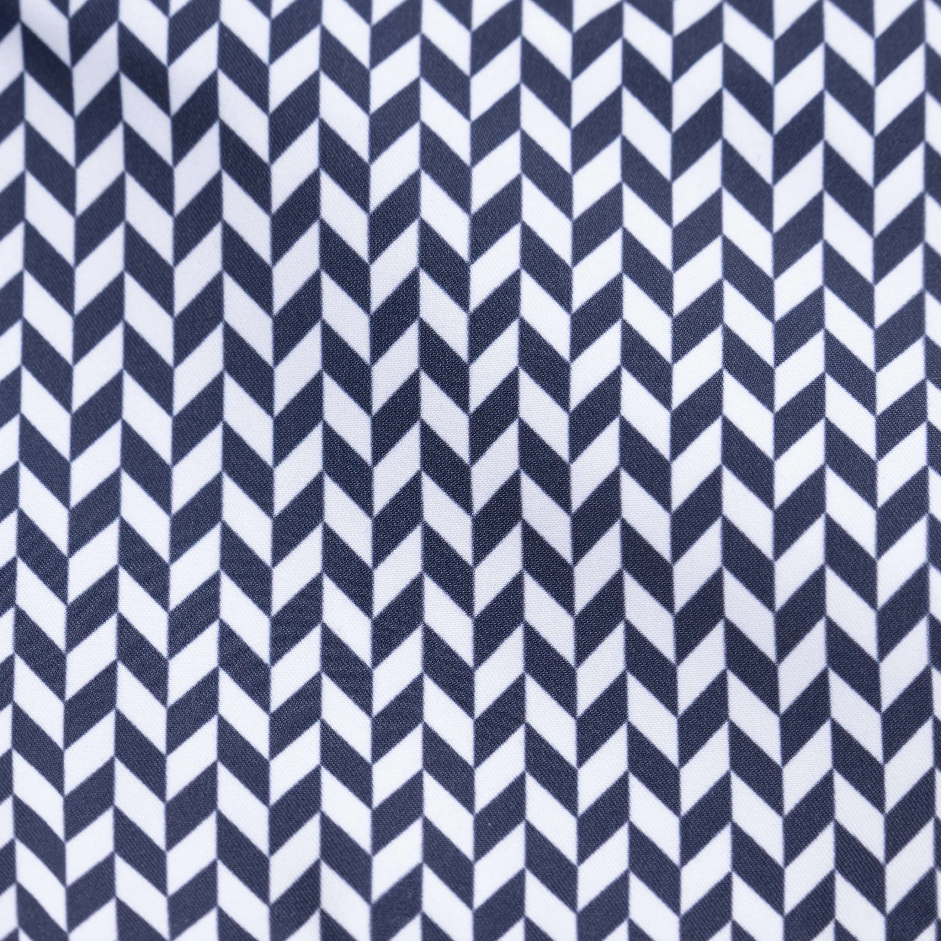 7" Riviera Swim Trunk Navy Abstract Chevron