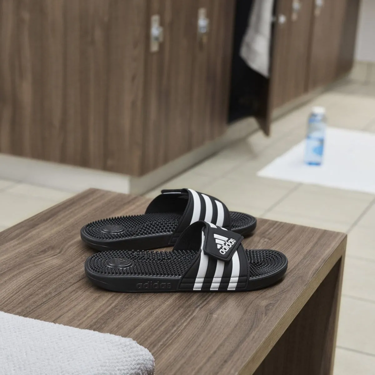 ADIDAS MEN'S ADISSAGE BLACK SLIDES