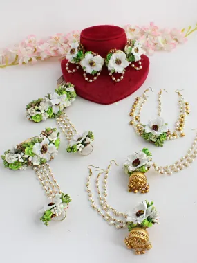 Ananya Floral Necklace Set