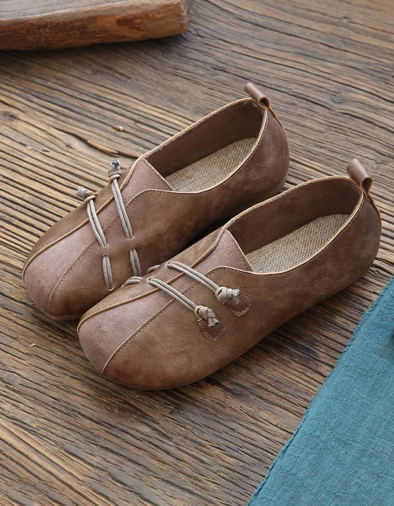 Comfortable Light-weight Retro Slip-on Flats